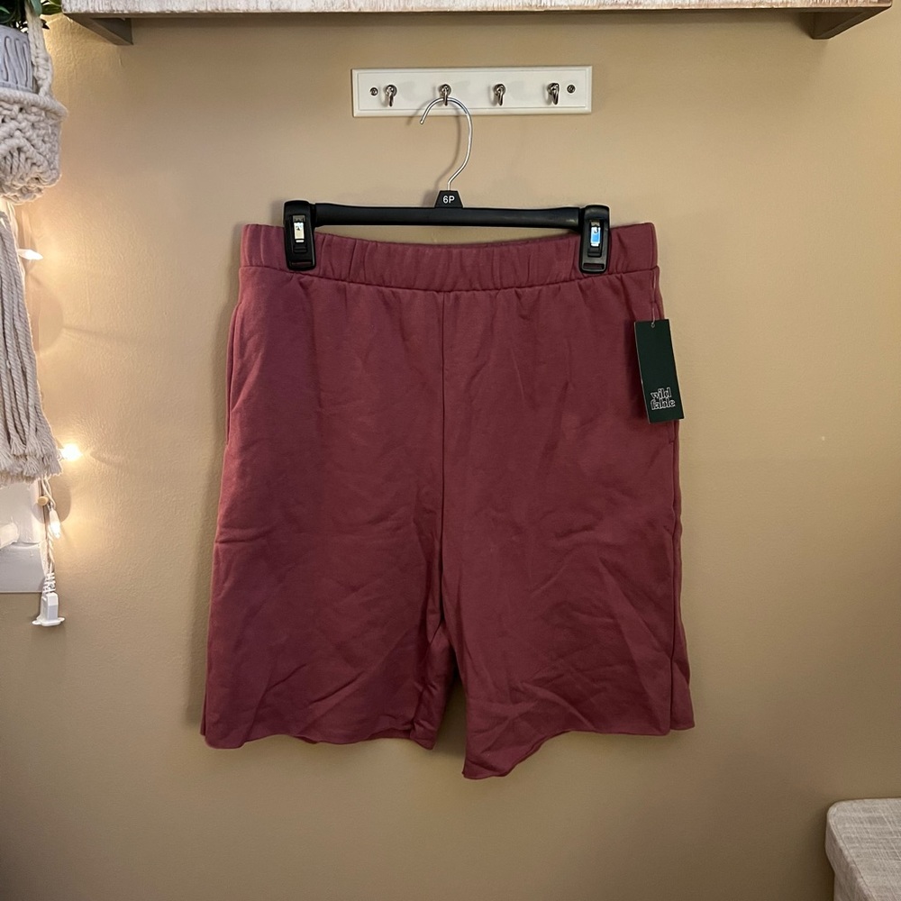 Mid thigh sweat-shorts size M